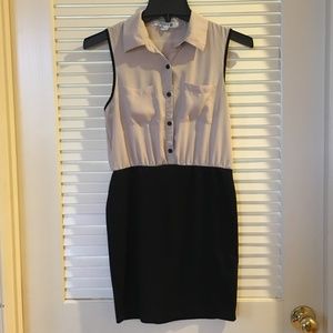 Forever 21 Sleeveless Beige/Black Button-Up Dress